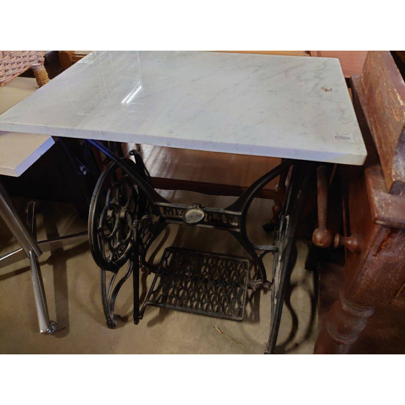 TABLE MARBRE
