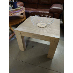 TABLE CARREE