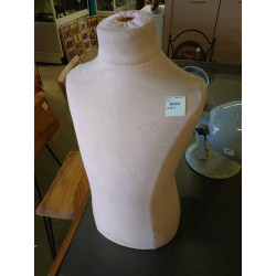MANNEQUIN
