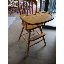 CHAISE ENFANT BOIS EN L ETAT