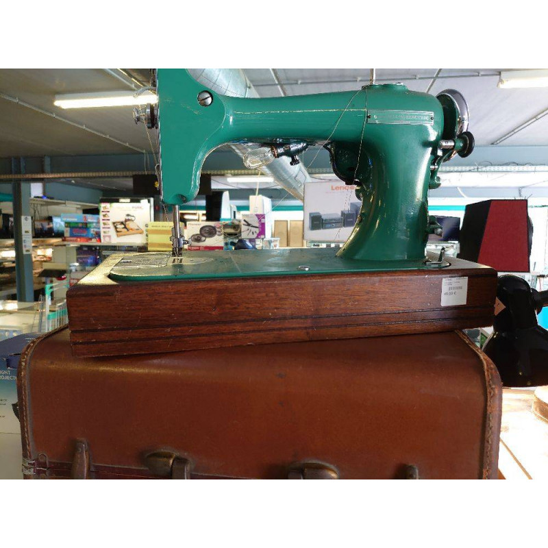 MACHINE A COUDRE ANCIENNE