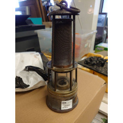 LAMPE DE MINEUR