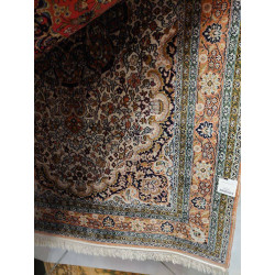 TAPIS 125X180 EN L ETAT