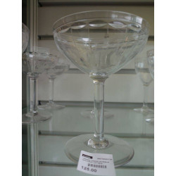 VERRES CRISTAL ATTRIBUE BACCARAT LOT DE 8