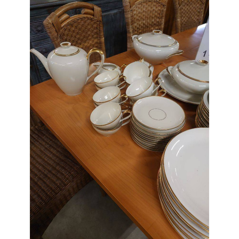 SERVICE DE TABLE