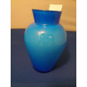 VASE OPALINE BLEU