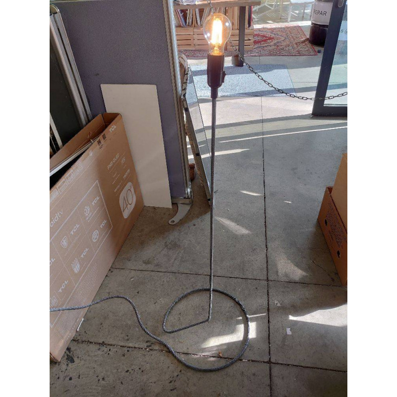 LAMPE SUR PIED DESIGN DIMMABLE