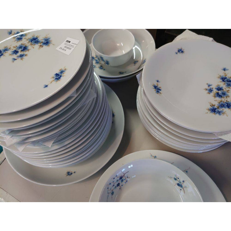 SERVICE A DINER BAVARIA TONS BLEUS NON COMPLET