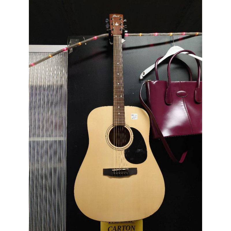 GUITARE CORT  