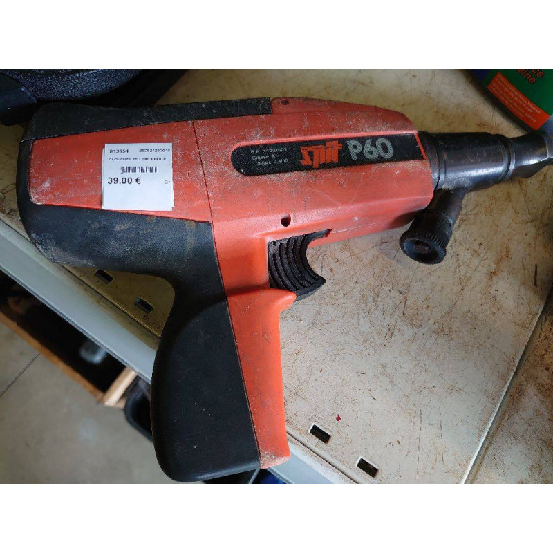 CLOUEUSE SPIT P60 + BOITE