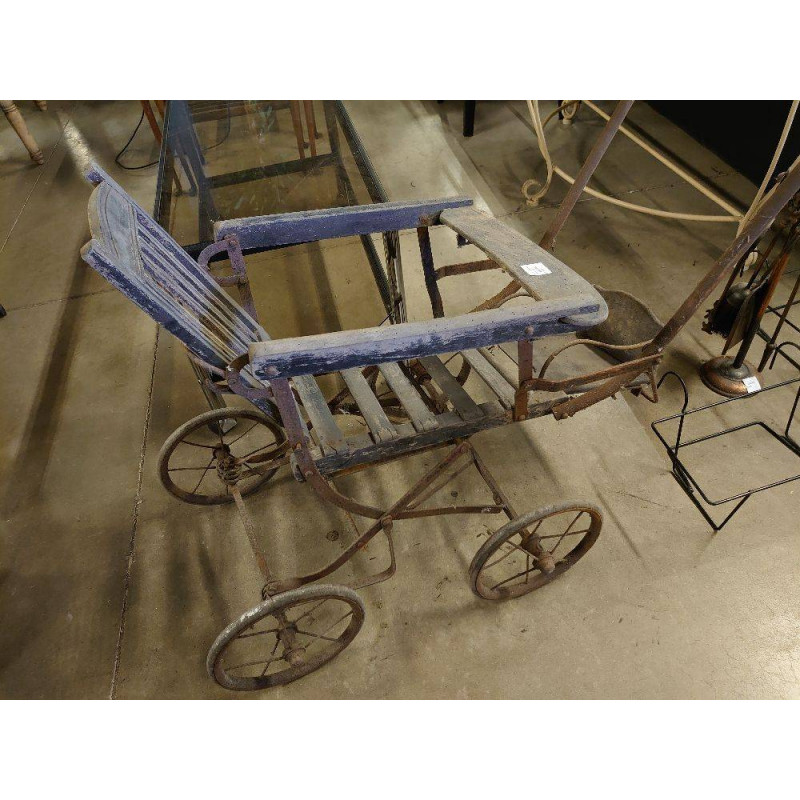 POUSSETTE ANCIENNE