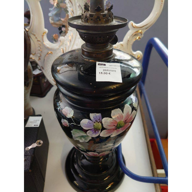 LAMPE PETROLE OPALINE