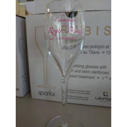 12 FLUTES A CHAMPAGNE