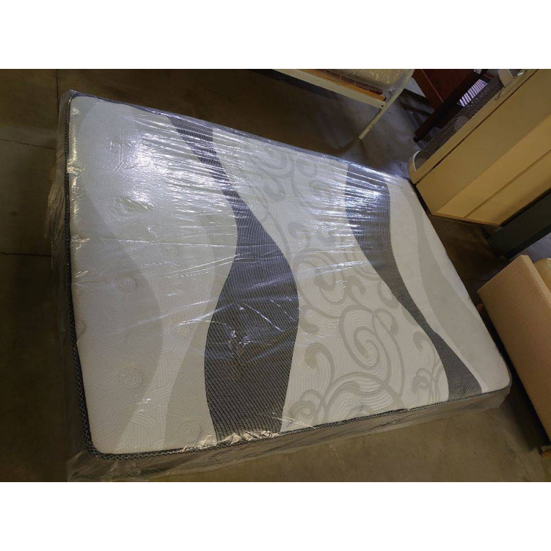 MATELAS NEBULA 140X200X25CM JUILLET 2025 1099€ NEUF