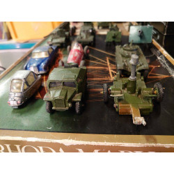 MODELES REDUITS DINKY TOYS PM