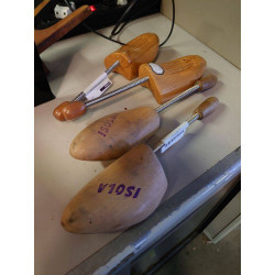 USTENSILE CHAUSSURES