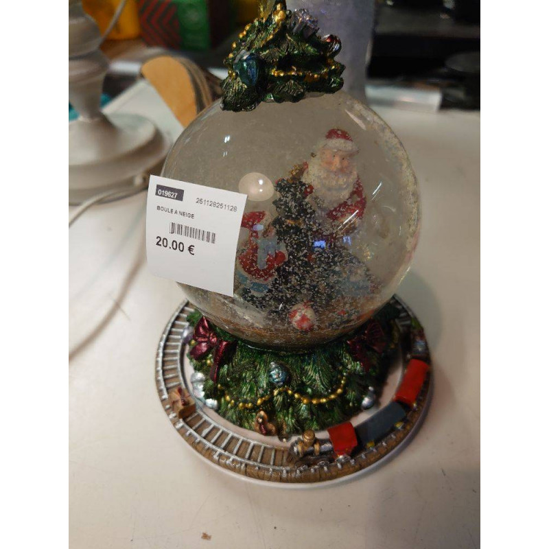 BOULE A NEIGE