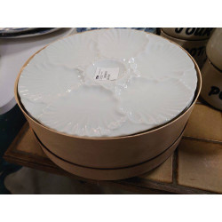 6 ASSIETTES A HUITRES...