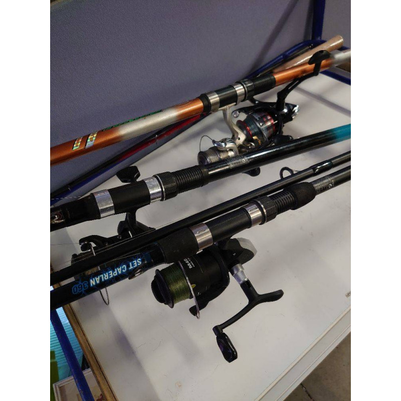 CANNE A PECHE PRET A L EMPLOI