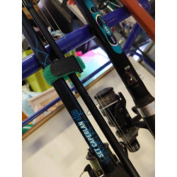 CANNE A PECHE PRET A L EMPLOI