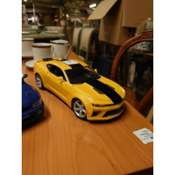 MINIATURE 1:18 CHEVROLET...