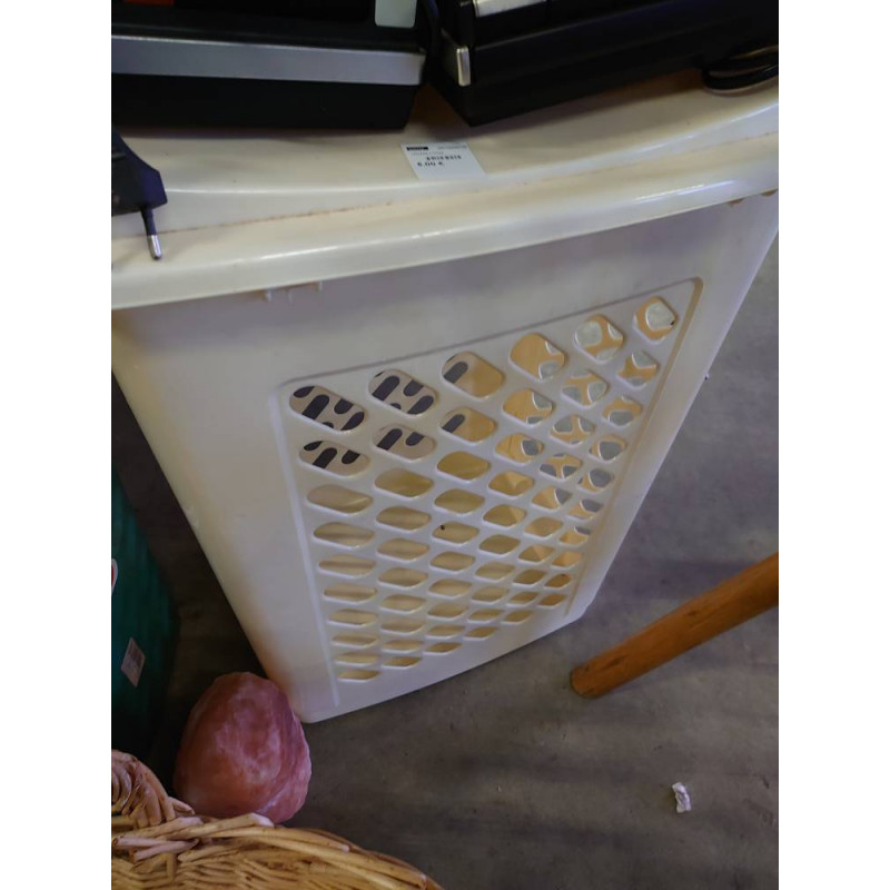 PANIERE A LINGE