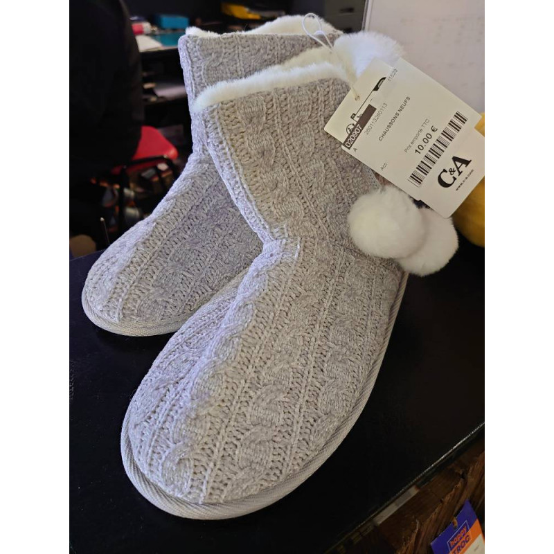 CHAUSSONS NEUFS