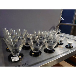 LOT DE VERRES ART DECO...