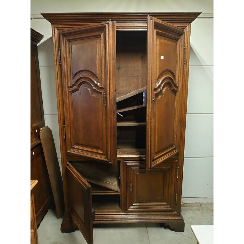 MEUBLE CHENE 4 PORTES ANCIEN