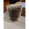 TABOURET POILU