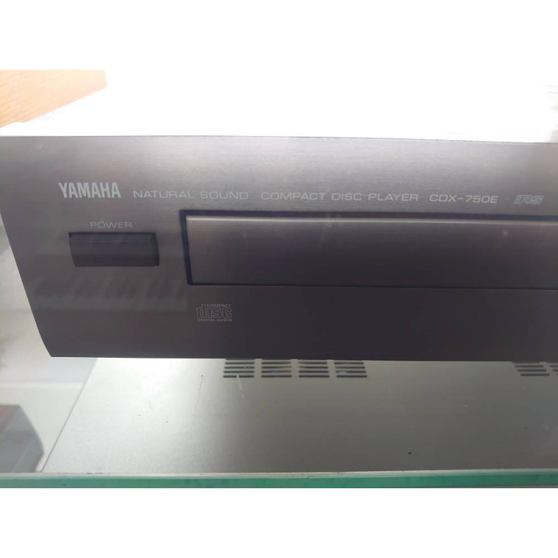 YAMAHA CD 750 E